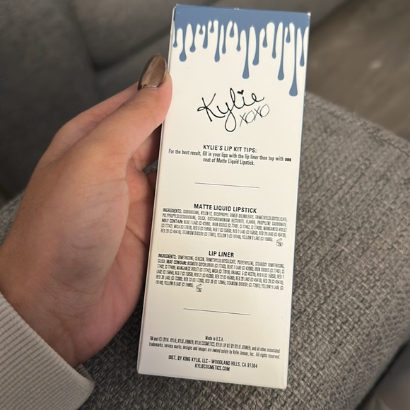 KYLIE LIPKIT in SHADY - Picture 3 of 3